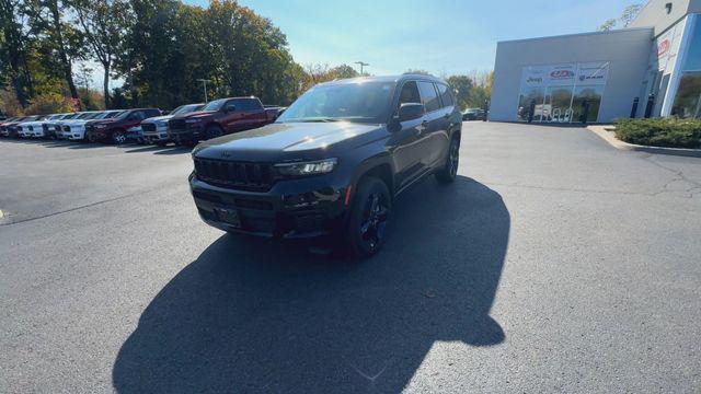 new 2025 Jeep Grand Cherokee L car, priced at $43,661