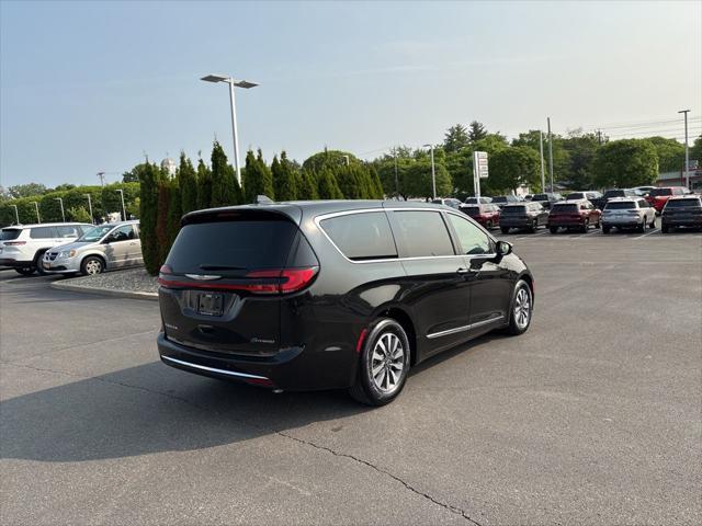 used 2023 Chrysler Pacifica Hybrid car, priced at $36,257