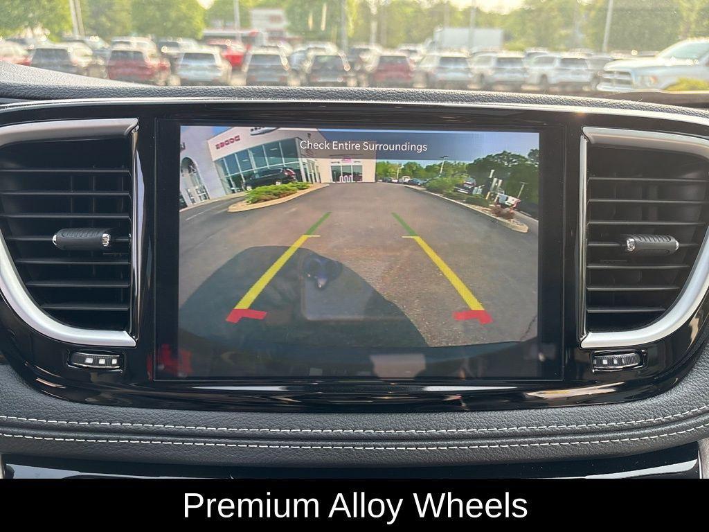 used 2023 Chrysler Pacifica Hybrid car, priced at $36,047