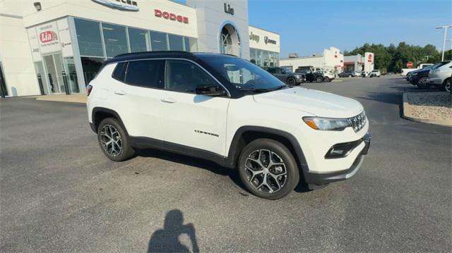 new 2024 Jeep Compass car, priced at $31,426