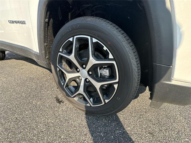 new 2024 Jeep Compass car, priced at $31,426