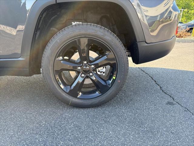 new 2025 Jeep Grand Cherokee car, priced at $49,594
