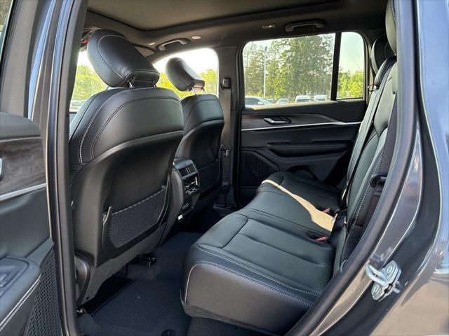 new 2025 Jeep Grand Cherokee car, priced at $49,594