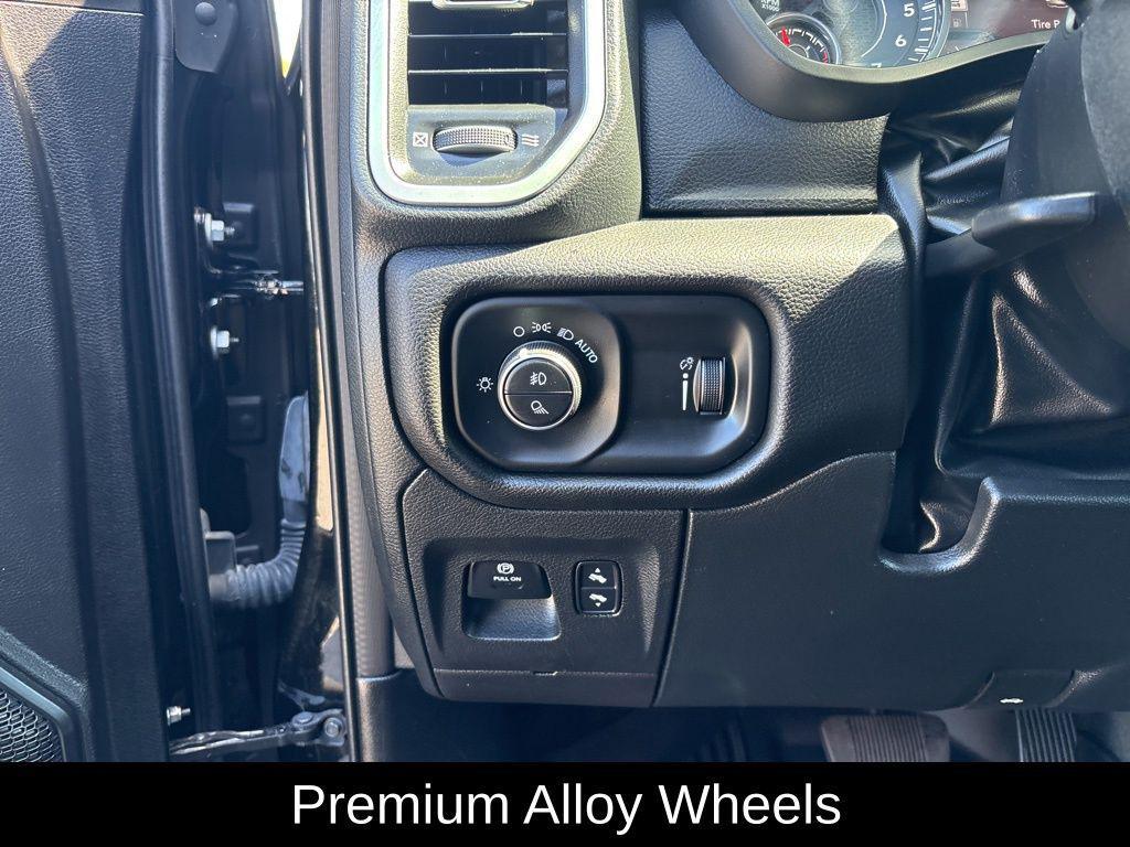 used 2022 Ram 1500 car, priced at $34,168