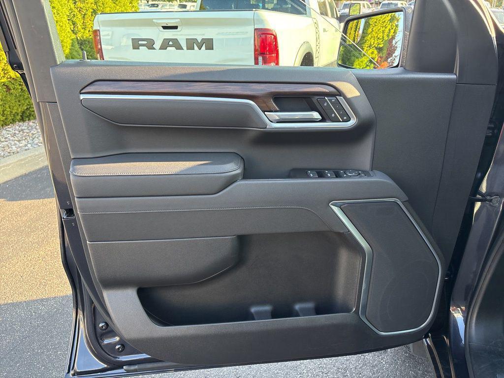 used 2025 GMC Sierra 1500 car, priced at $46,500