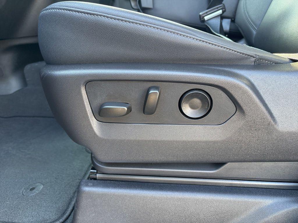 used 2025 GMC Sierra 1500 car, priced at $46,500