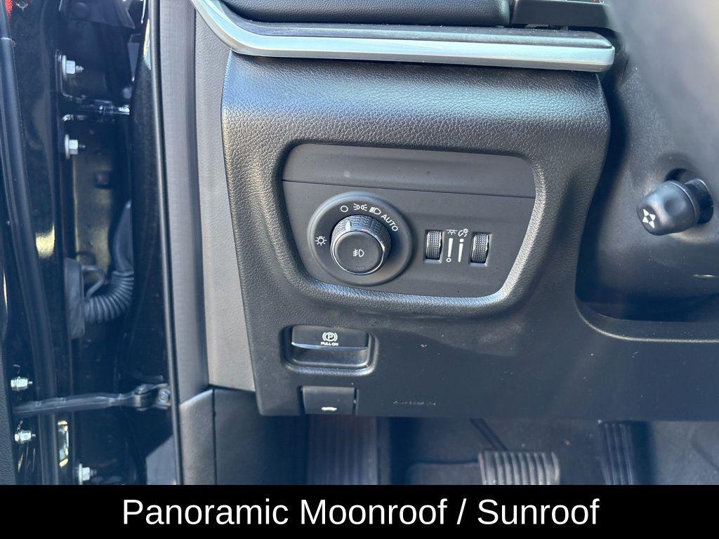 used 2022 Jeep Grand Cherokee L car, priced at $34,365