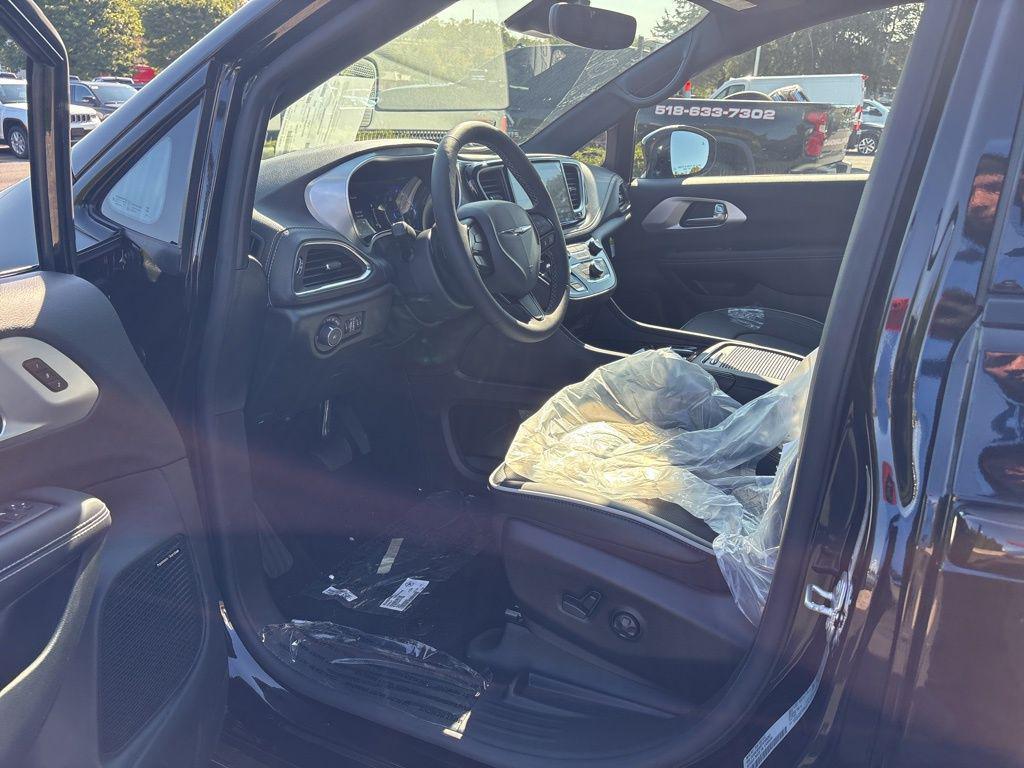 new 2026 Chrysler Pacifica car, priced at $55,276