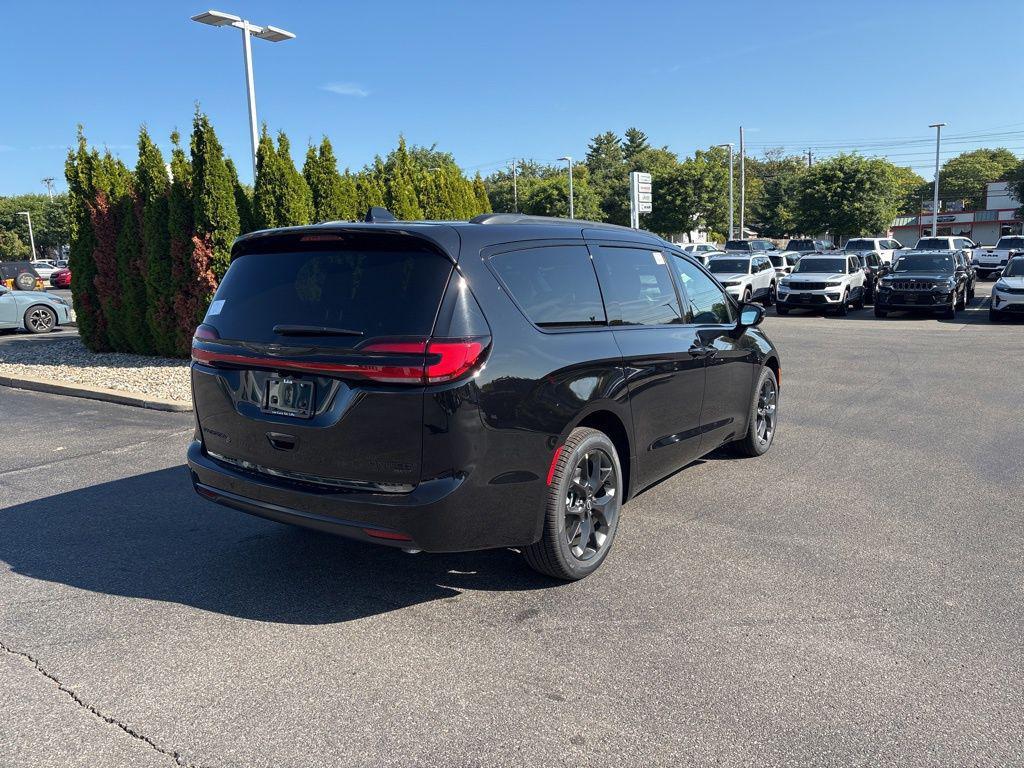 new 2026 Chrysler Pacifica car, priced at $55,276