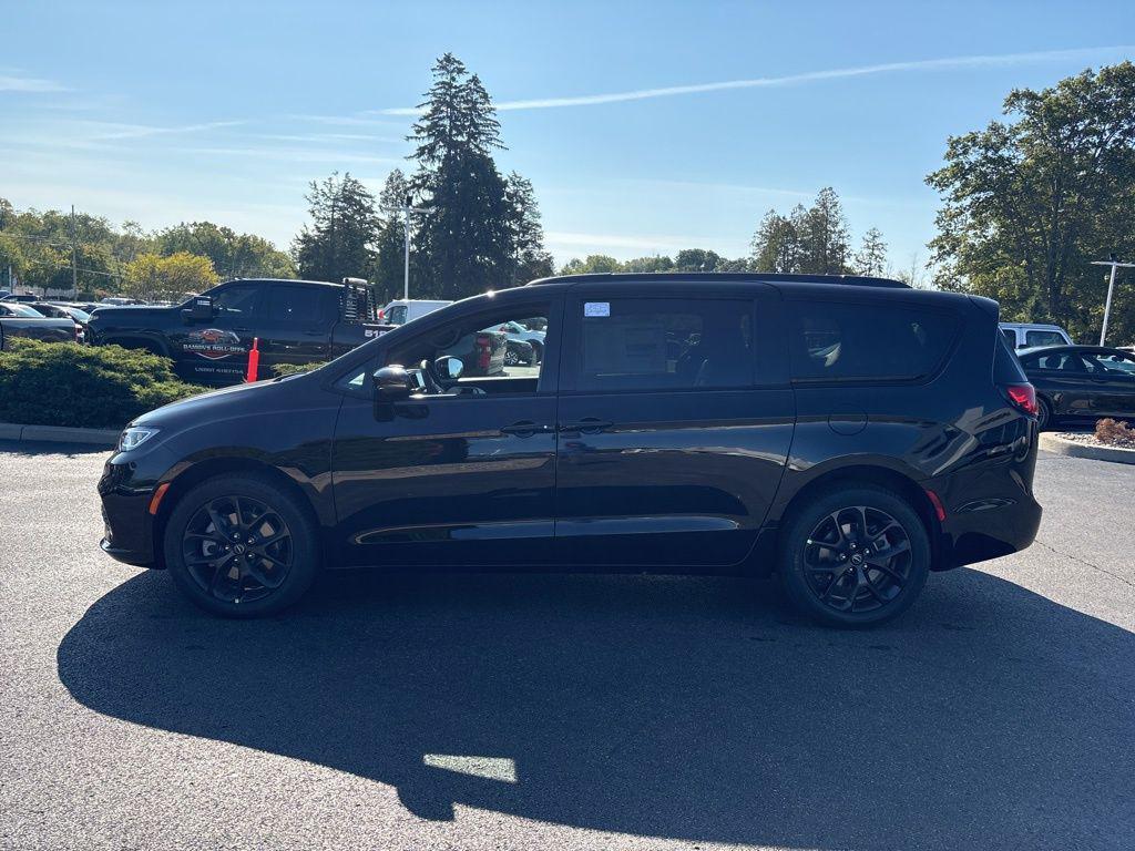 new 2026 Chrysler Pacifica car, priced at $55,276