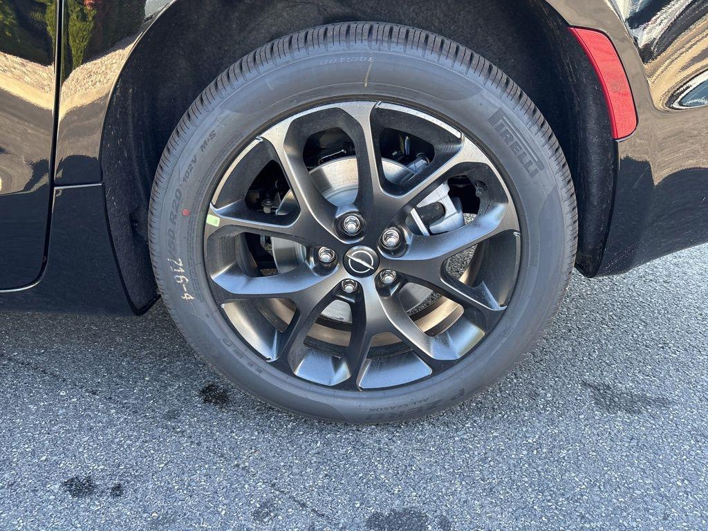 new 2026 Chrysler Pacifica car, priced at $55,276