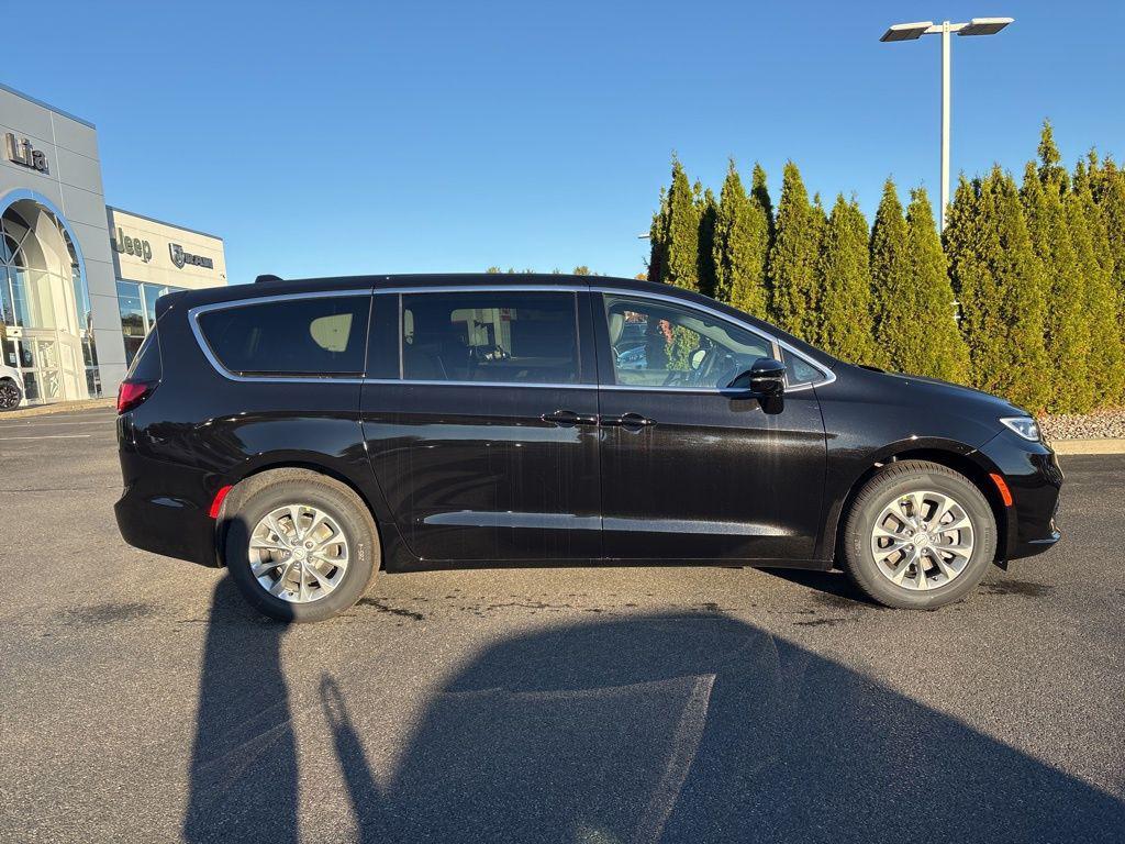 new 2026 Chrysler Pacifica car, priced at $49,485