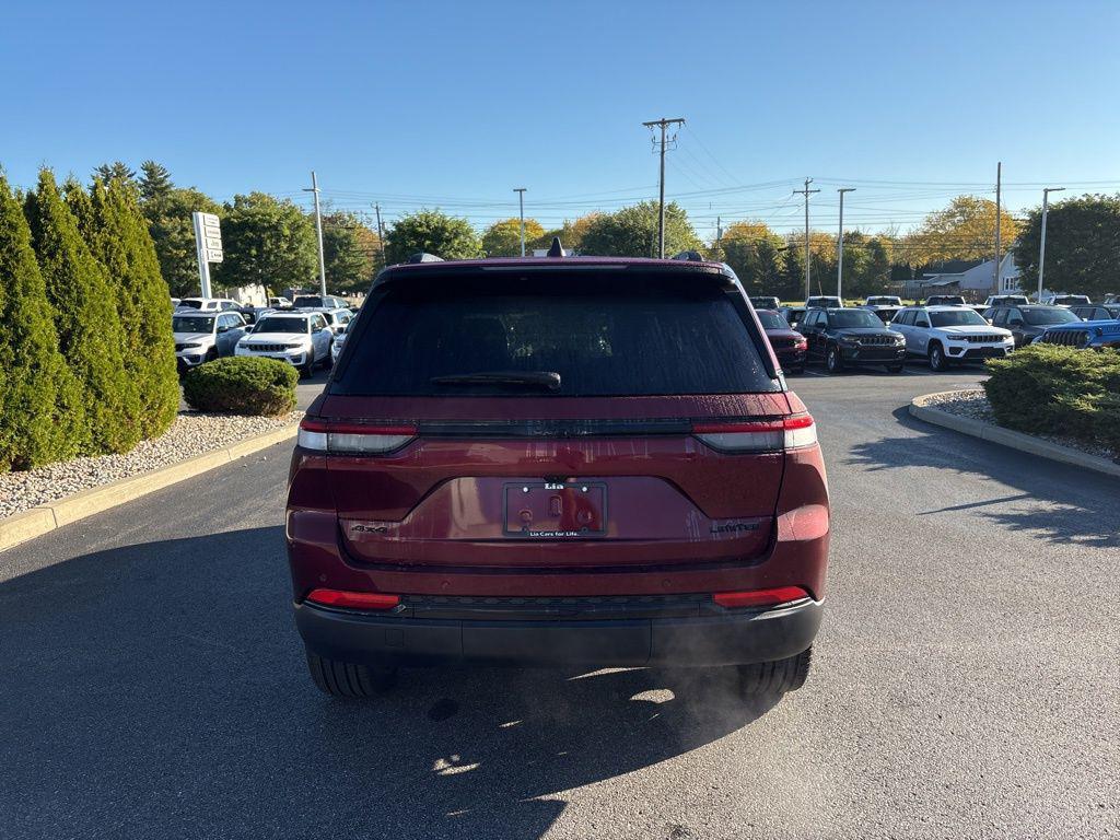 new 2025 Jeep Grand Cherokee car, priced at $45,961