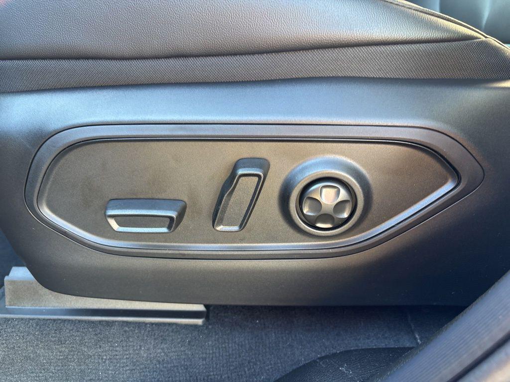 new 2025 Jeep Grand Cherokee car, priced at $45,961