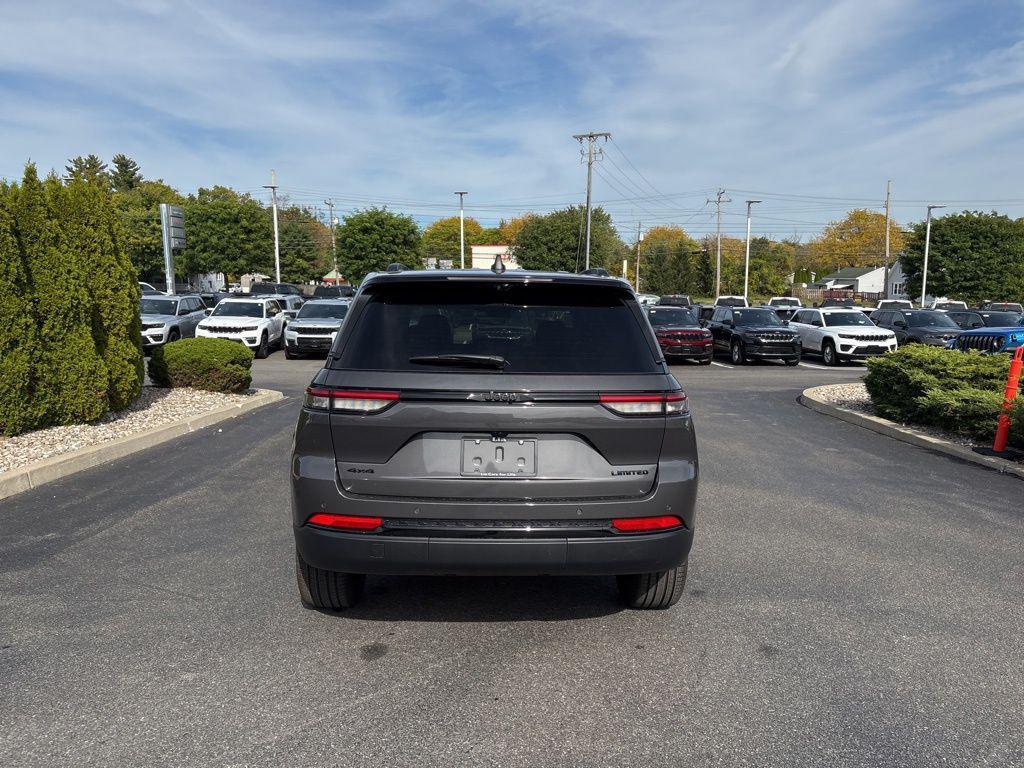 new 2025 Jeep Grand Cherokee car, priced at $51,184