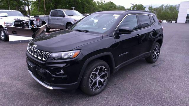 new 2024 Jeep Compass car, priced at $31,289