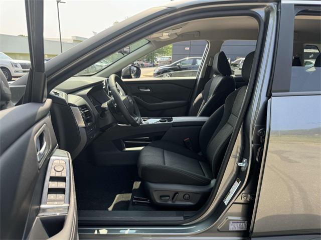 new 2025 Nissan Rogue car, priced at $30,828
