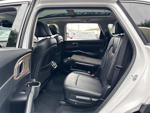 used 2023 Kia Sorento car, priced at $29,998