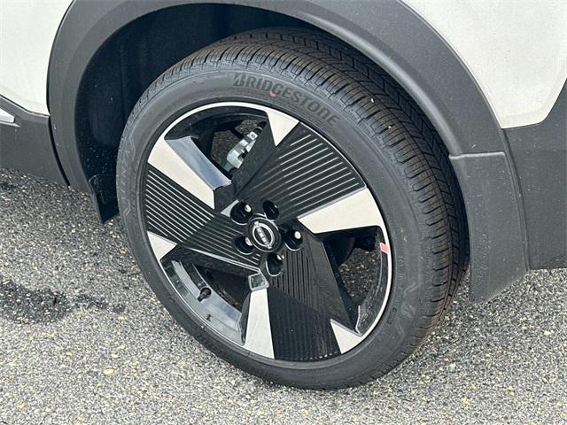 new 2025 Nissan Kicks car, priced at $29,066
