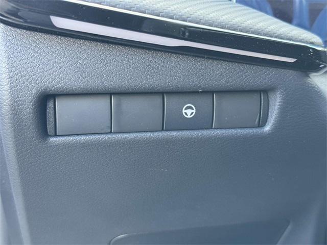 new 2025 Nissan Kicks car, priced at $28,643