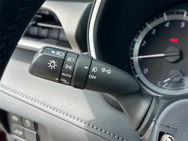 used 2023 Toyota Highlander car, priced at $36,885