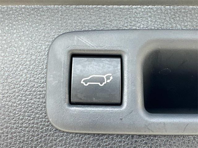 used 2023 Toyota Highlander car, priced at $36,885