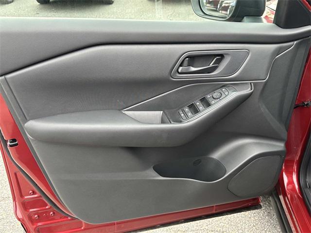 new 2025 Nissan Rogue car, priced at $30,984