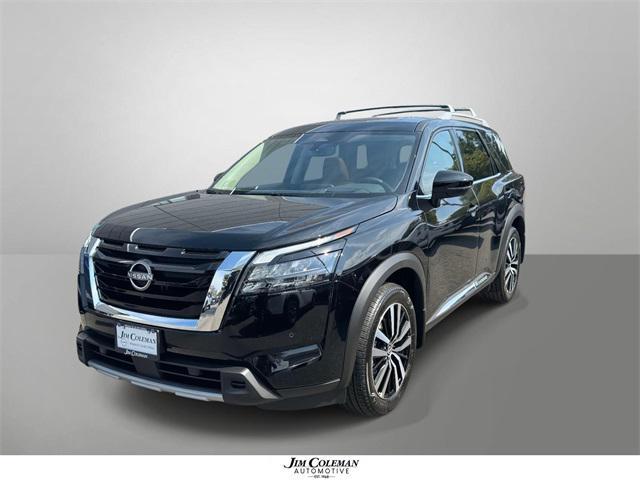 new 2025 Nissan Pathfinder car, priced at $48,922