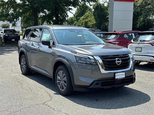 new 2024 Nissan Pathfinder car, priced at $33,919