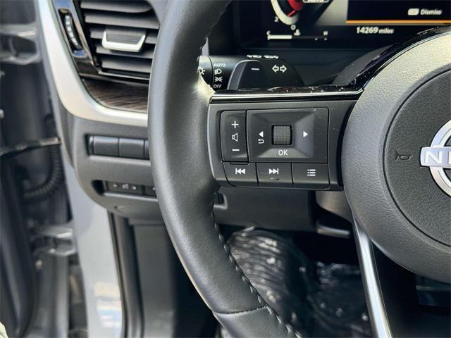used 2024 Nissan Rogue car, priced at $32,887