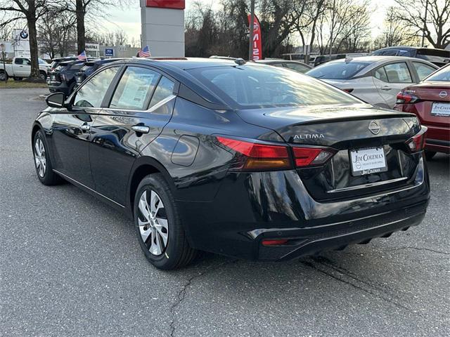 new 2025 Nissan Altima car, priced at $25,498