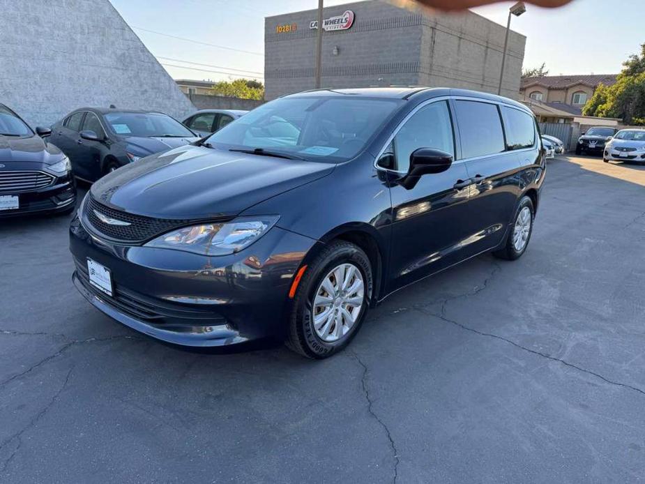 used 2019 Chrysler Pacifica car, priced at $11,988