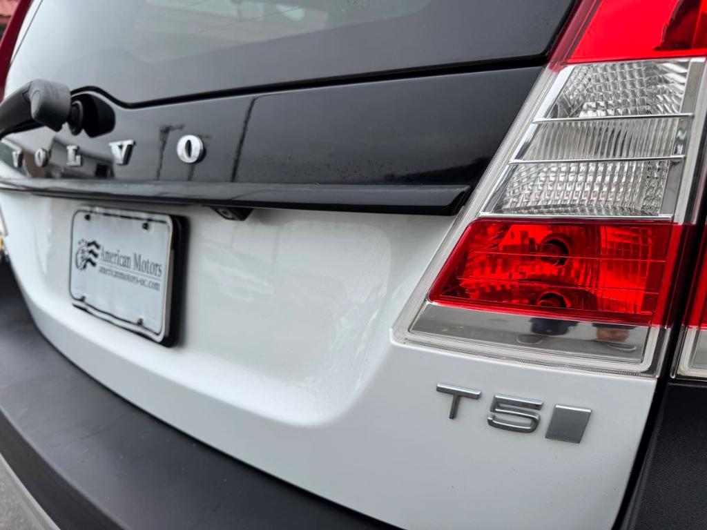 used 2016 Volvo XC70 car, priced at $11,988