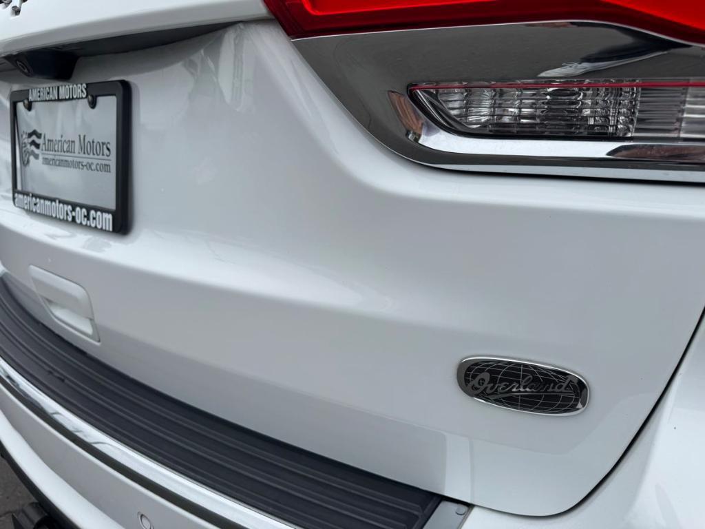 used 2015 Jeep Grand Cherokee car, priced at $14,988