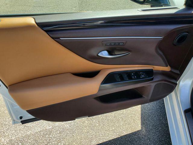 used 2019 Lexus ES 350 car, priced at $24,489