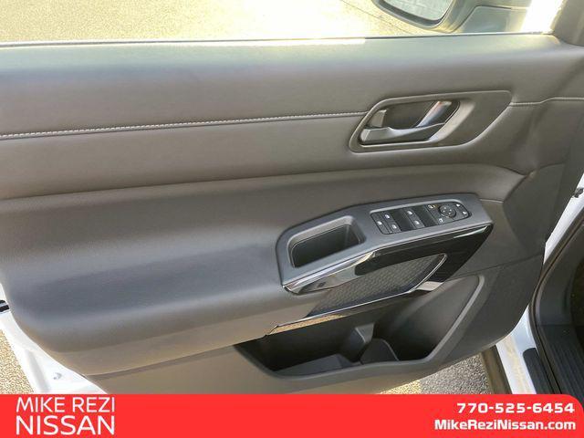 new 2025 Nissan Pathfinder car, priced at $33,252