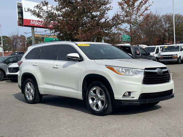 used 2016 Toyota Highlander car, priced at $16,981