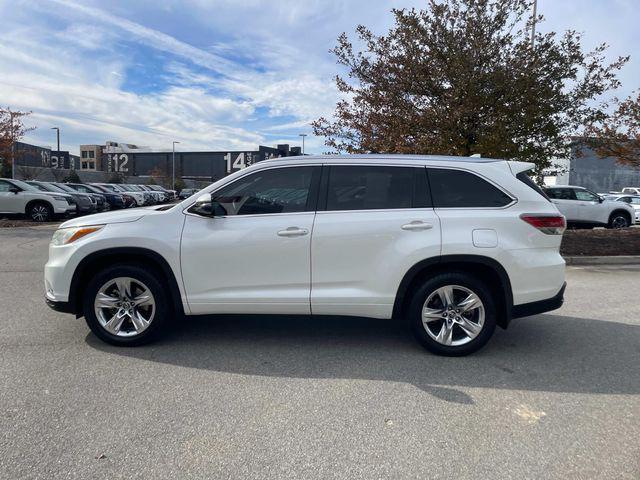 used 2016 Toyota Highlander car, priced at $16,981