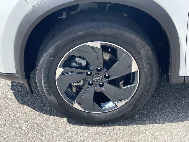 used 2024 Nissan Rogue car, priced at $27,799