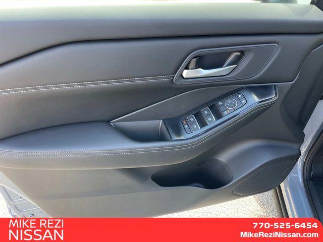 new 2025 Nissan Rogue car, priced at $33,053