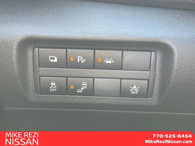 new 2025 Nissan Kicks car, priced at $22,003