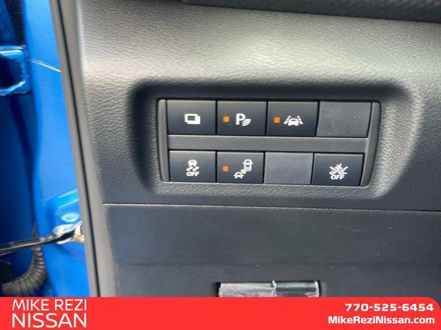 new 2025 Nissan Kicks car, priced at $22,425