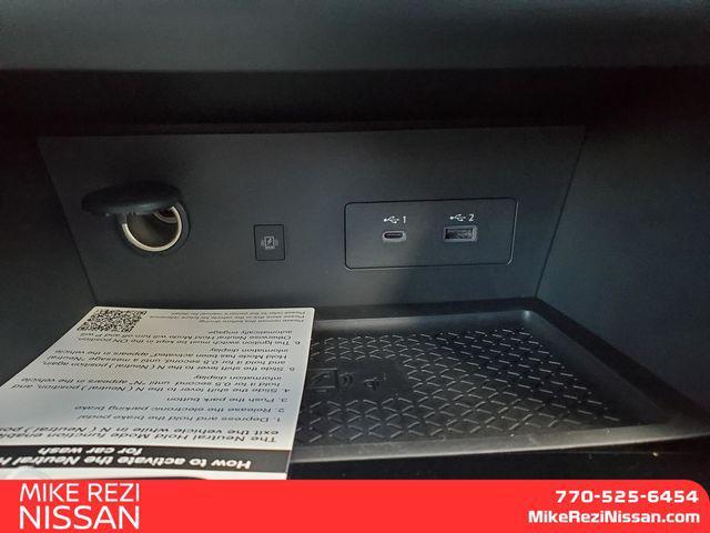 new 2025 Nissan Pathfinder car, priced at $33,210