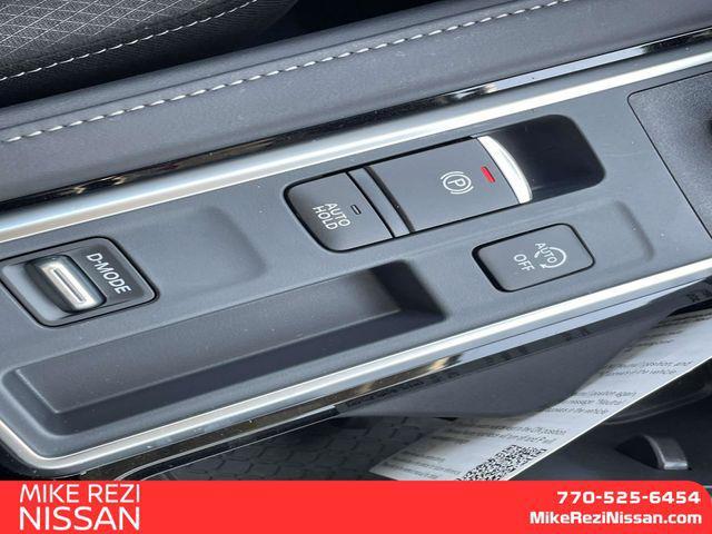new 2025 Nissan Pathfinder car, priced at $40,034