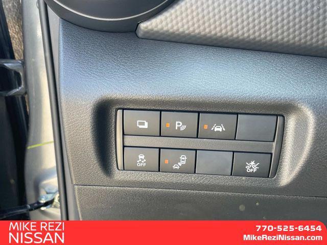 new 2025 Nissan Kicks car, priced at $22,371