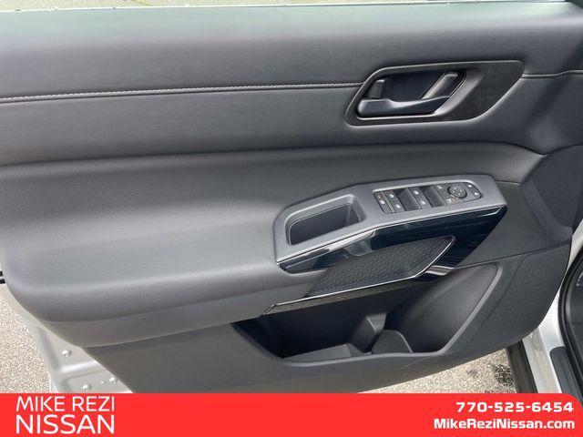 new 2025 Nissan Pathfinder car, priced at $40,570