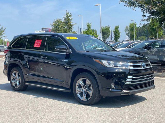 used 2019 Toyota Highlander Hybrid car, priced at $33,989