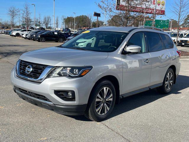 used 2017 Nissan Pathfinder car, priced at $13,614