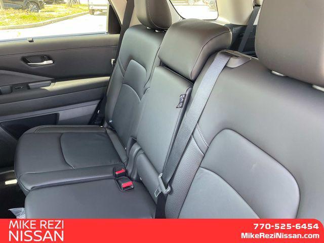 new 2025 Nissan Pathfinder car, priced at $42,348