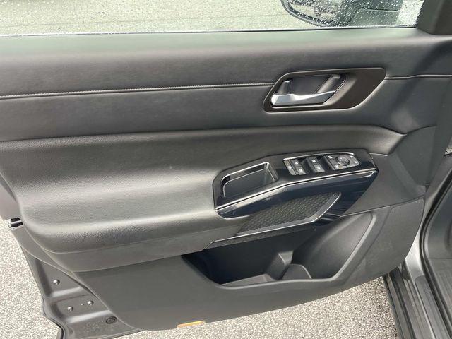 used 2022 Nissan Pathfinder car, priced at $20,888